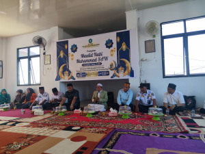 Hadiri Maulid di Kelurahan Hasanuddin, Ketua DPRD Maros Bersama Warga Teladani Akhlak Rasulullah SAW.