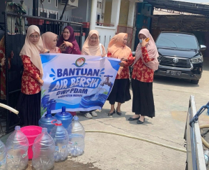 Penyelamatan Krisis Air Bersih: DPW PDAM Tirta Bantimurung Gerak Cepat Salurkan Bantuan ke Mandai.